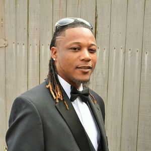 Meet your Posher, Theo